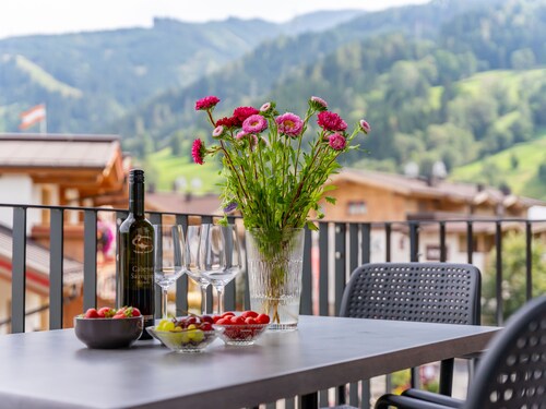 Penthouse in the heart of Kaprun & stunning views