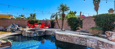 Udendørs pool, opvarmet pool