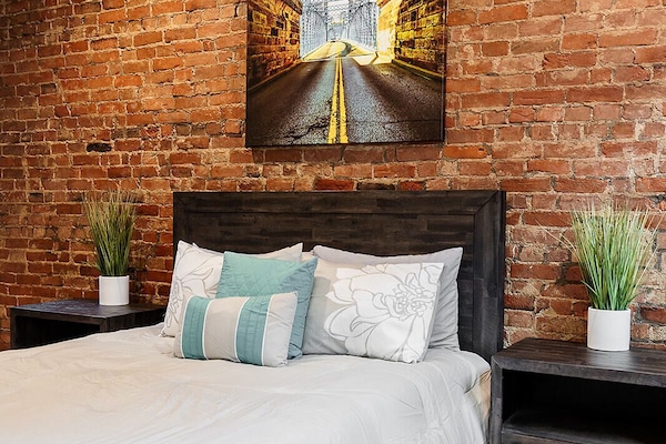 4 bedrooms, WiFi, bed sheets