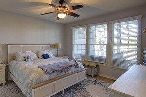 2 bedrooms, iron/ironing board, WiFi - Gorgeous 2 Bedroom 2 Bath Condo with One Free Round of Golf Per Day, Pools, Tennis and More! (Ocean View)