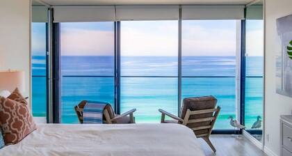 WOW 10th Fl Corner Unit * Ocean Views * Pool + Hot Tub