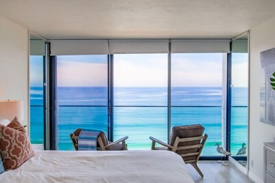 WOW 10th Fl Corner Unit * Ocean Views * Pool + Hot Tub