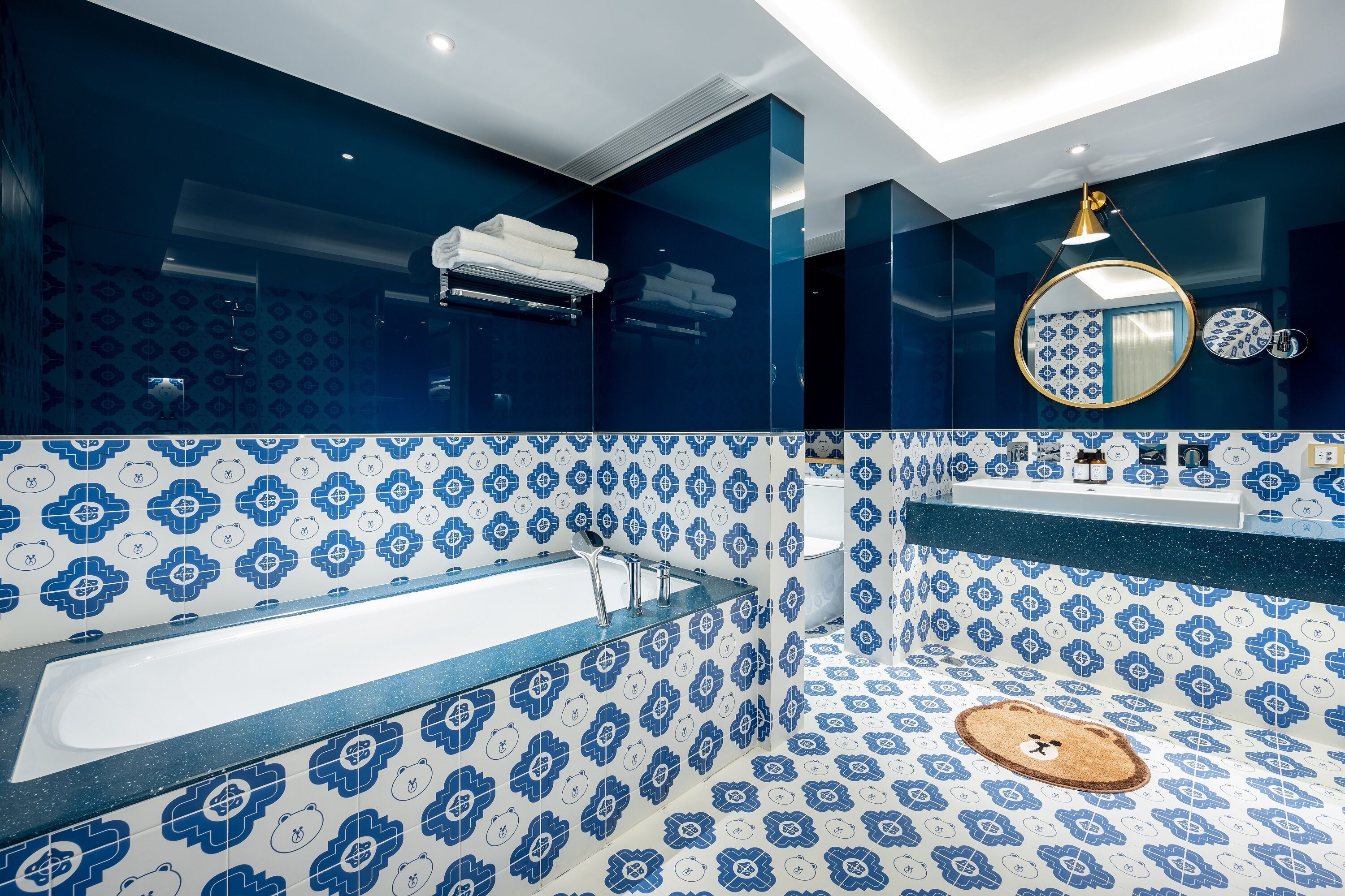 separate bathtub and shower, free toiletries, hair dryer, bathrobes