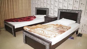 Kamar Double atau Twin Deluks | Setrika/meja setrika