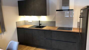 Fridge, oven, dishwasher