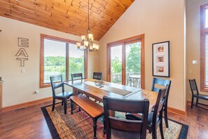 Dining - Dog Friendly Lakefront Bliss w/ Hot Tub (McHenry)
