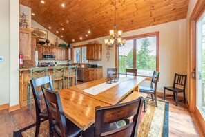 Dining - Dog Friendly Lakefront Bliss w/ Hot Tub (McHenry)