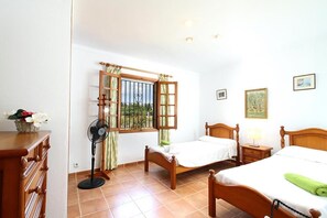 2 chambres, Wi-Fi gratuit, draps fournis