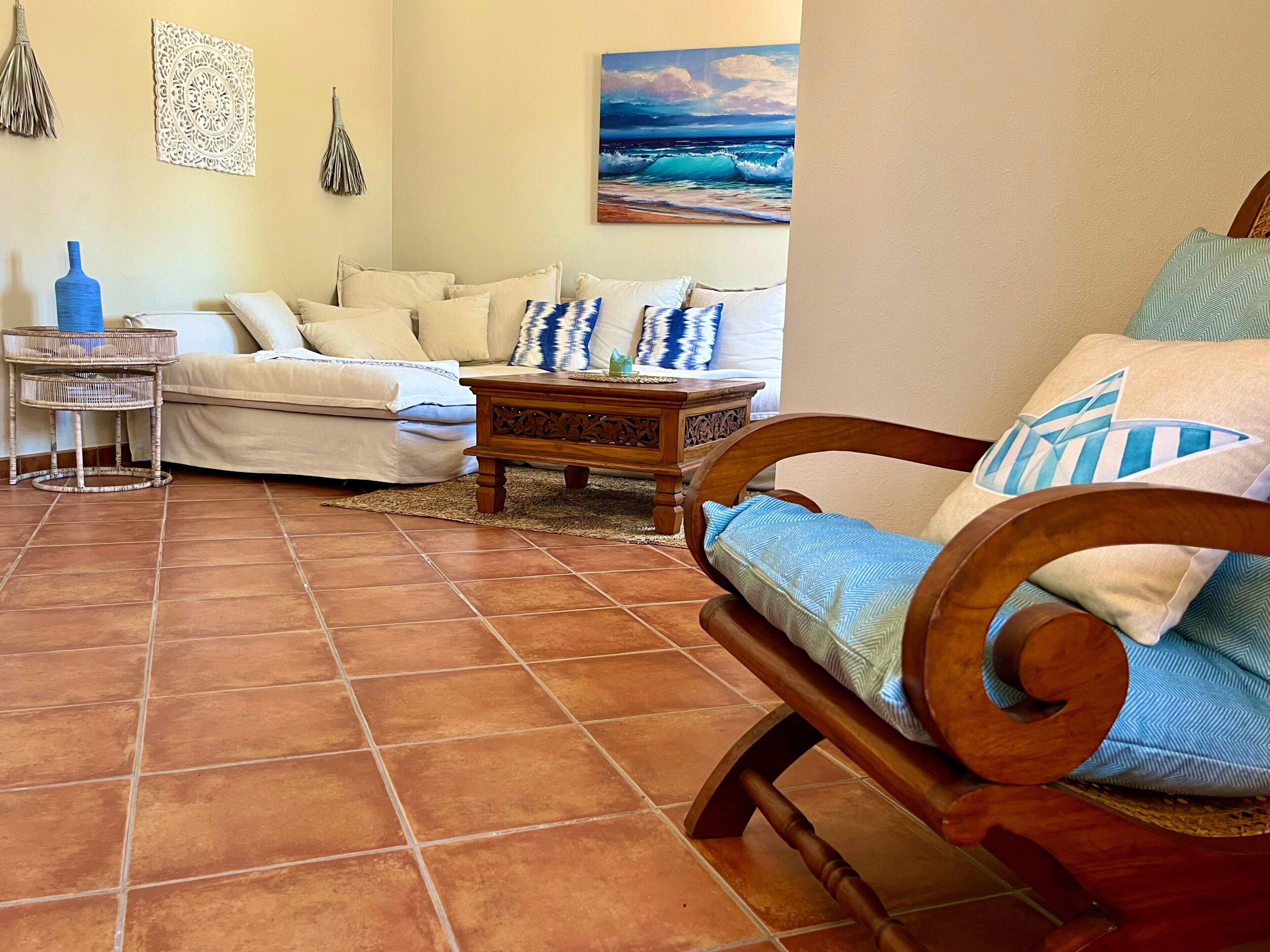 Télévision, cheminée