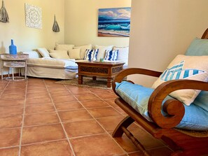 TV, fireplace - Holiday Home 'Casa Son Moja' with Private Terrace, Wi-Fi and Air Conditioning (Santanyi)