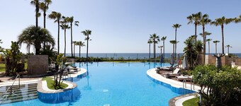 Esclusivo attico in prima linea sulla spiaggia con piscina, terrazza e Wi-Fi - animali ammessi