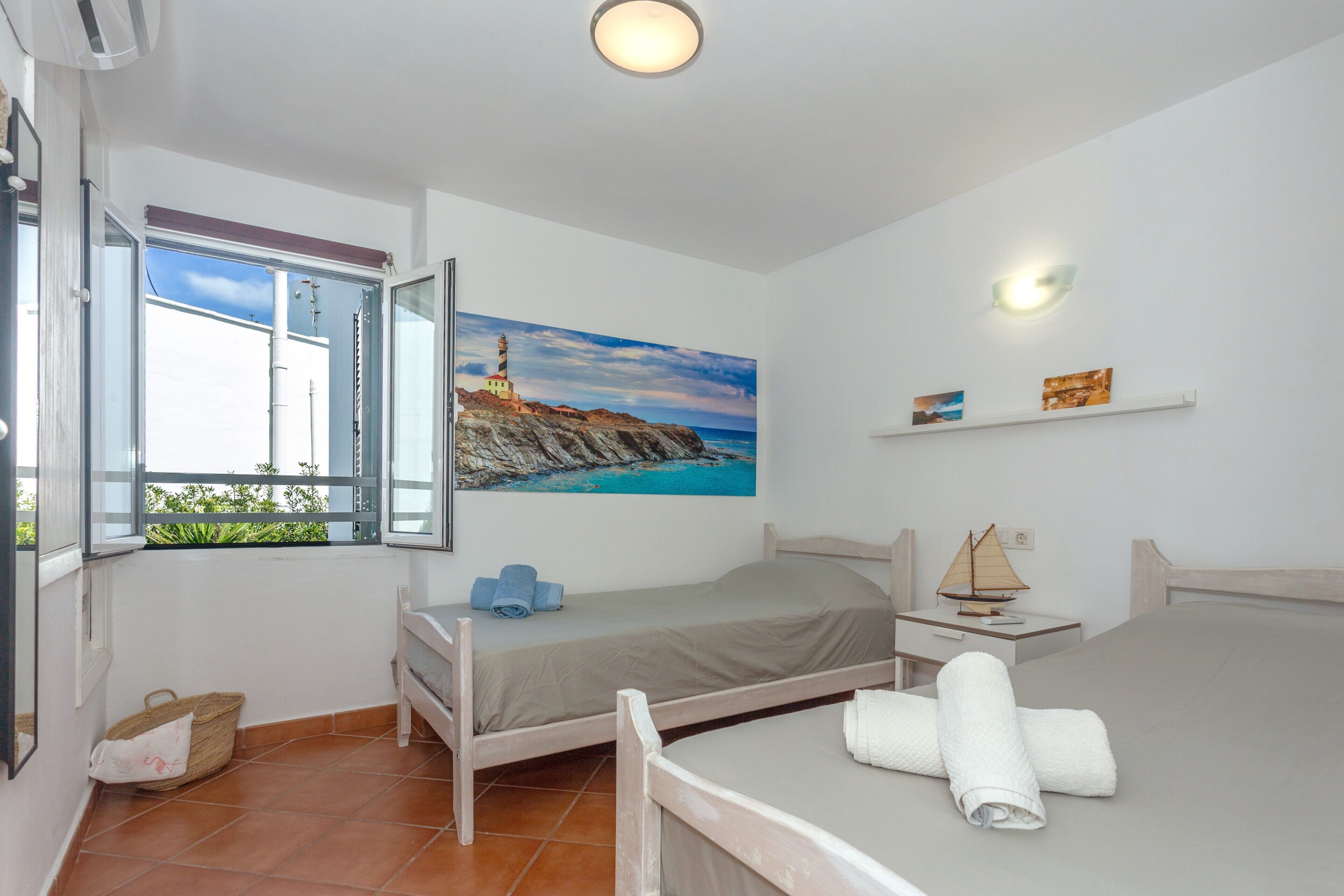 2 多间卧室、熨斗/熨衣板、免费 WiFi、床单