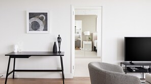 1 Schlafzimmer, Schreibtisch, Bügeleisen/Bügelbrett, kostenloses WLAN