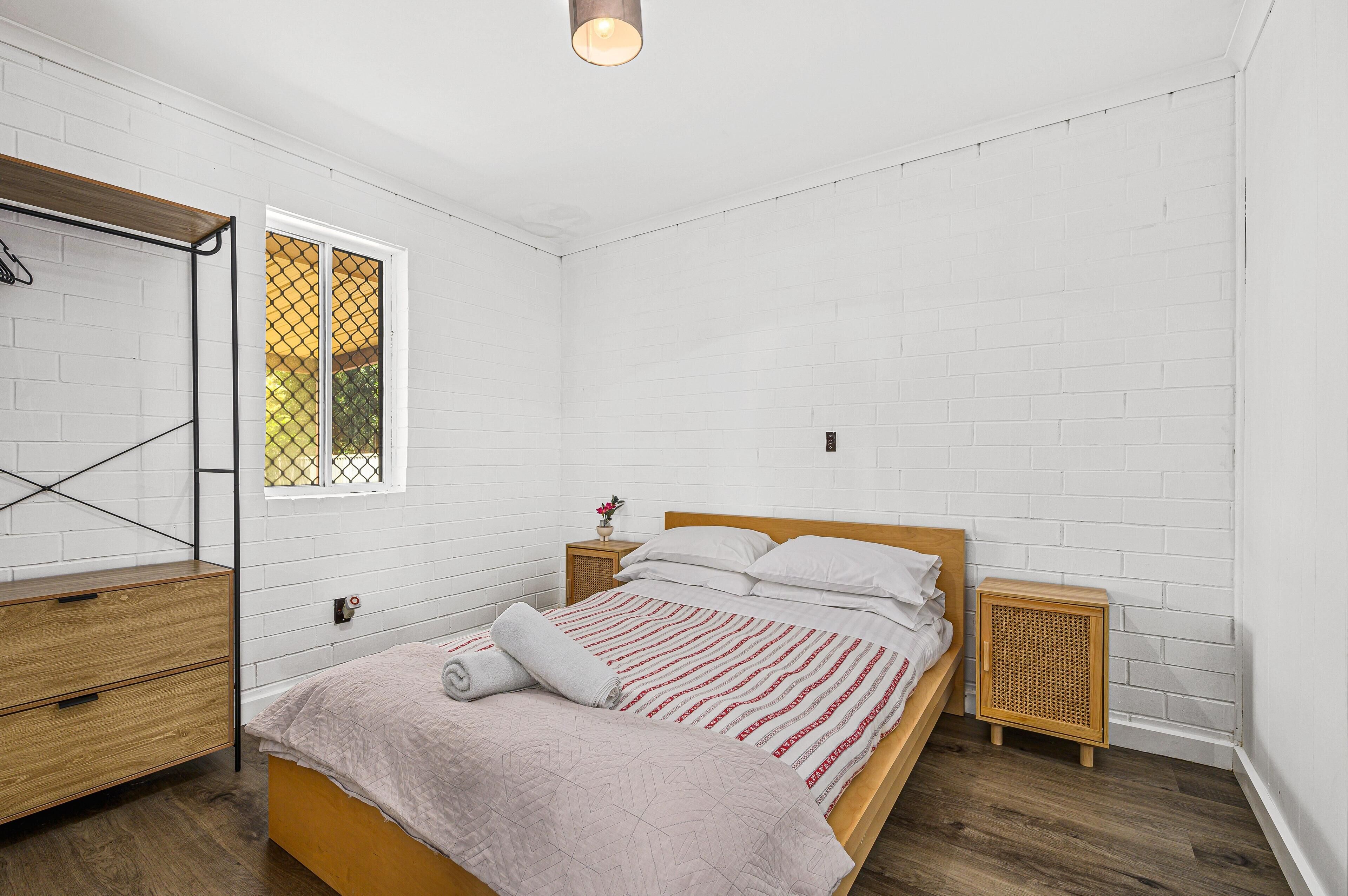 Vic's Place ~ Sellicks Beach - Chic Esplanade Retreat Perfect for Families — image 9