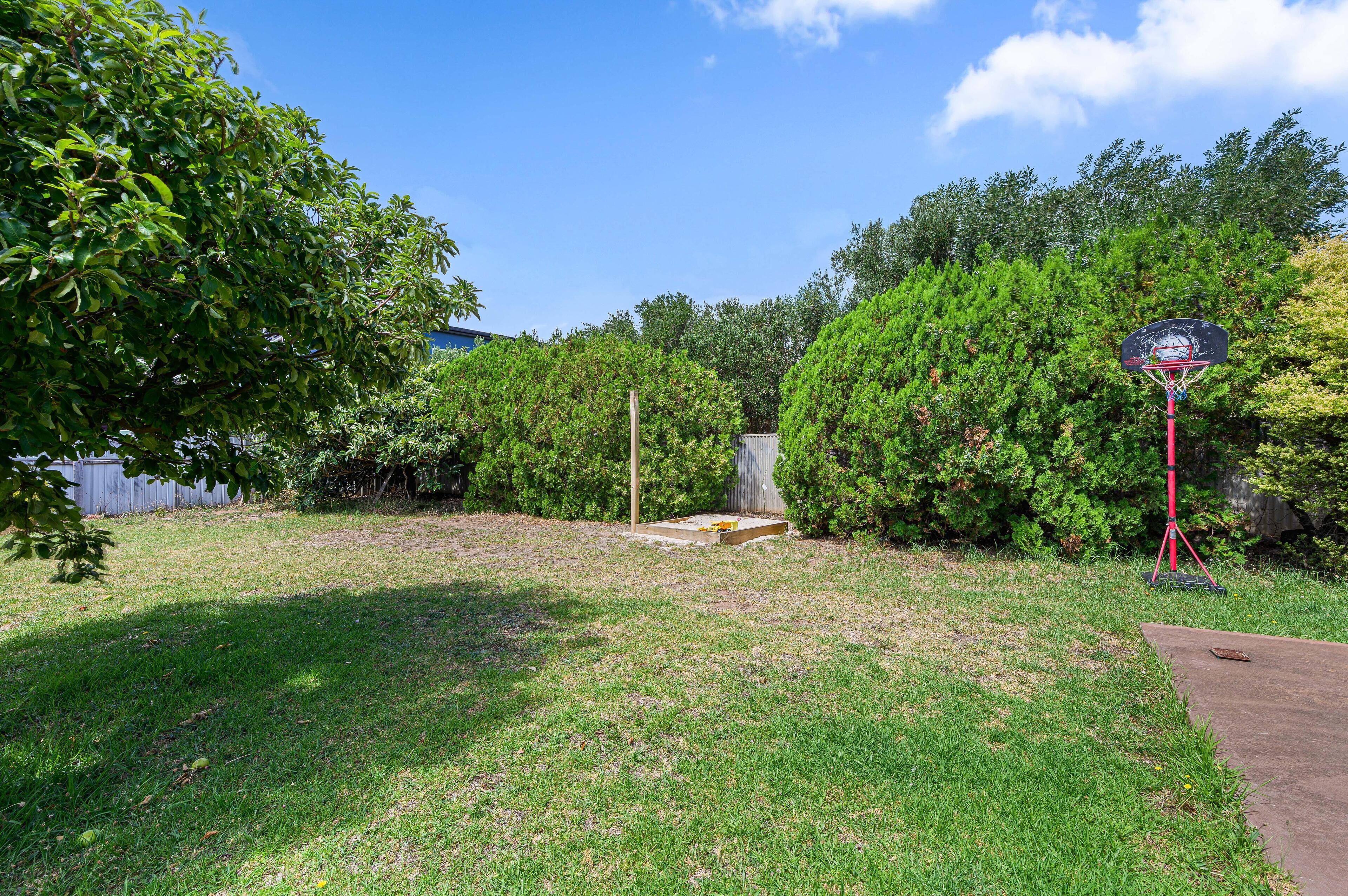 Vic's Place ~ Sellicks Beach - Chic Esplanade Retreat Perfect for Families — image 19