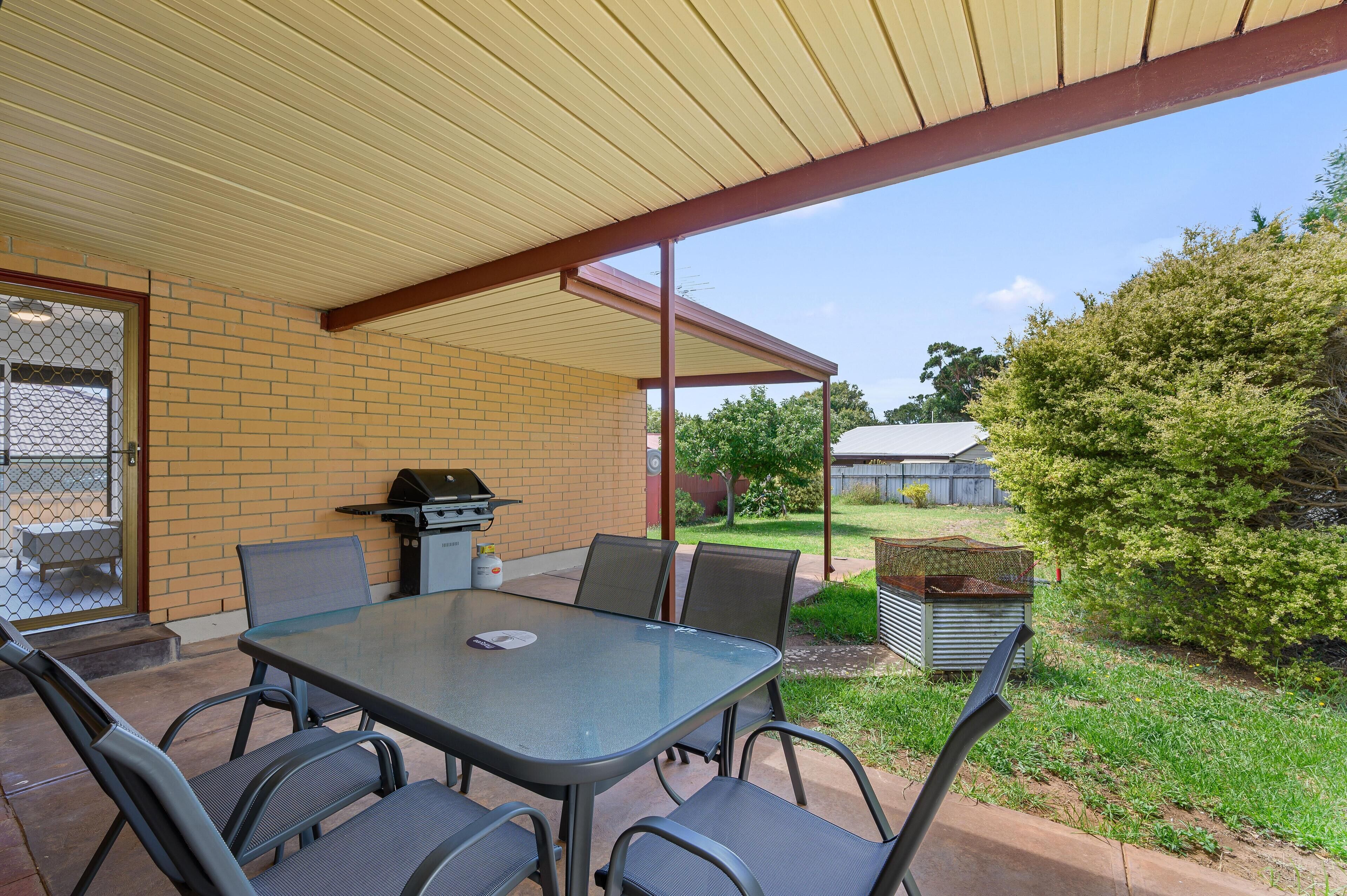 Vic's Place ~ Sellicks Beach - Chic Esplanade Retreat Perfect for Families — image 15