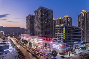 Exterior - Maple, Longyan, Wanda Plaza (Longyan)