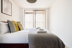 Apartamento | 2 quartos, roupas de cama antialérgicas, individualmente mobiliados