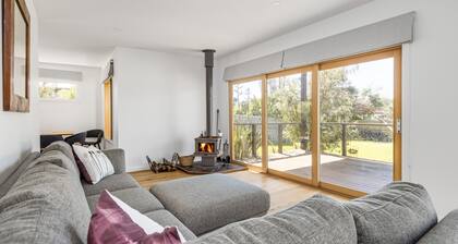 Everleigh St Andrews - Renovated, spacious beach house