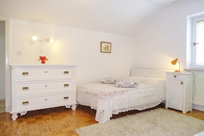4 bedrooms - Villa Cujez With Pool & Sauna (Rečica ob Savinji)
