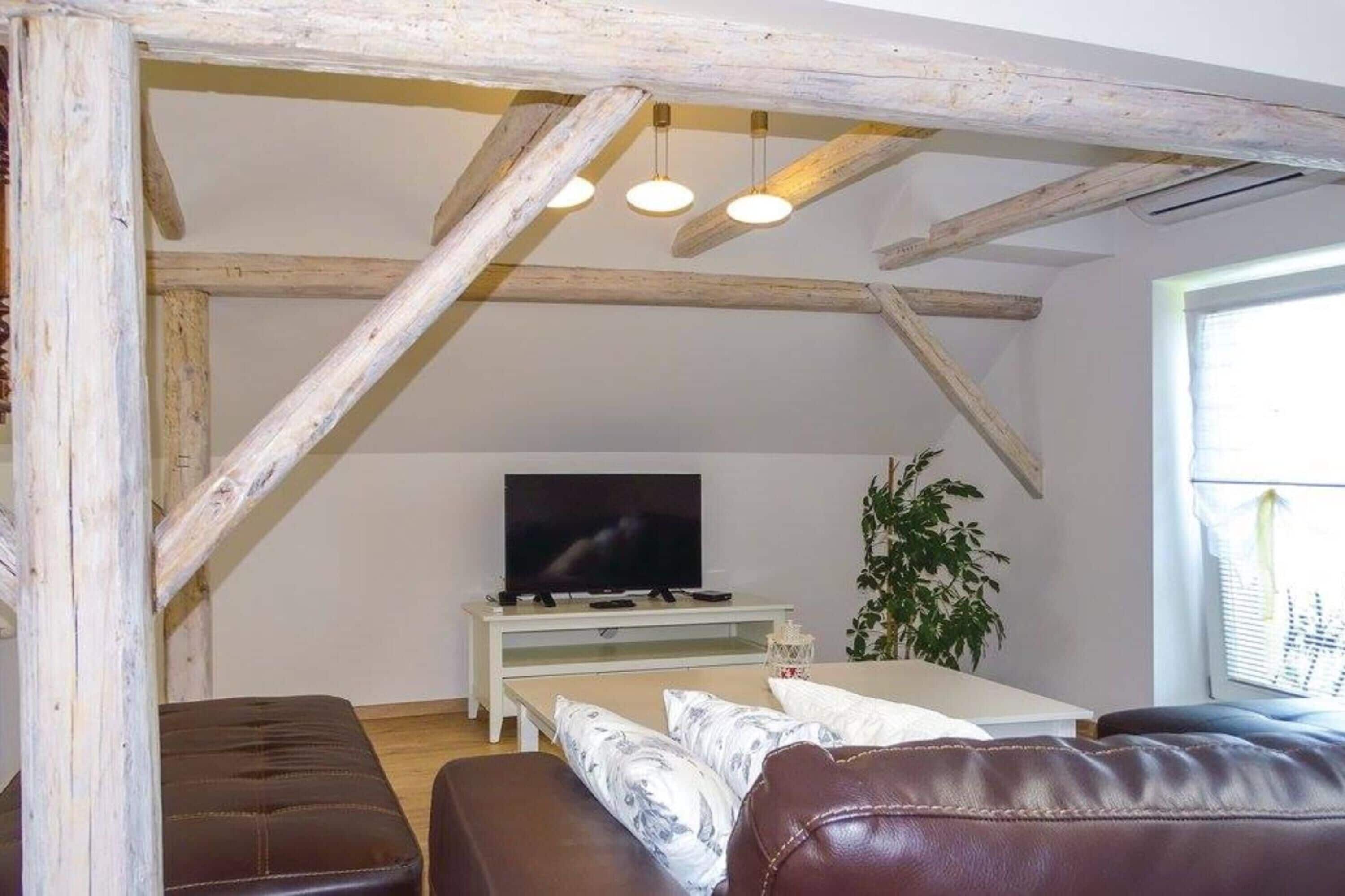 Family Villa, Multiple Bedrooms, 2 Bathrooms (Villa Cujez With Sauna And Pool) | Living area