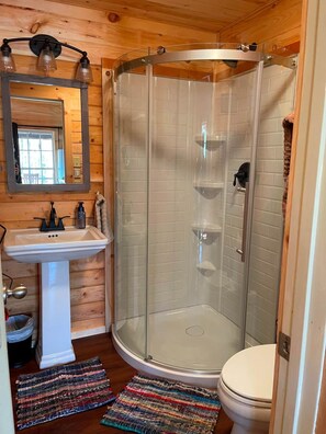 Bathtub, hair dryer, towels