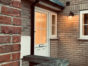 Balcony - Waterside Townhouse With Balcony And Marina View (Lincoln)