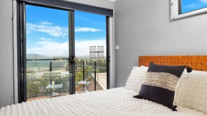 4 habitaciones, tabla de planchar con plancha y wifi gratis