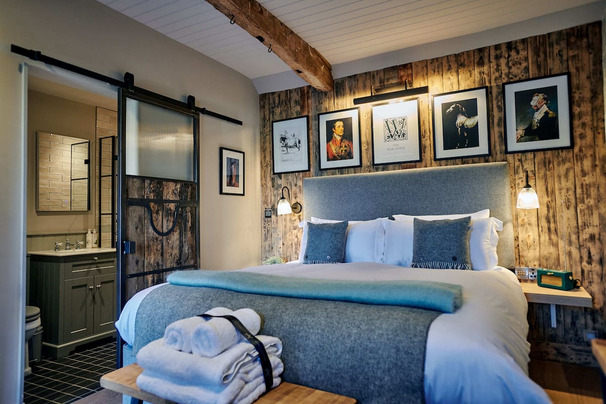 1 habitación, ropa de cama hipoalergénica y decoración personalizada