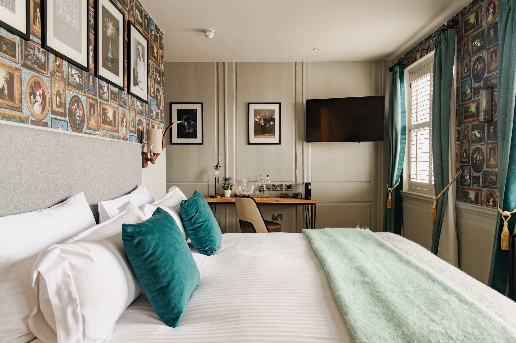 Studio Suite | Hypo-allergenic bedding, individually decorated, individually furnished