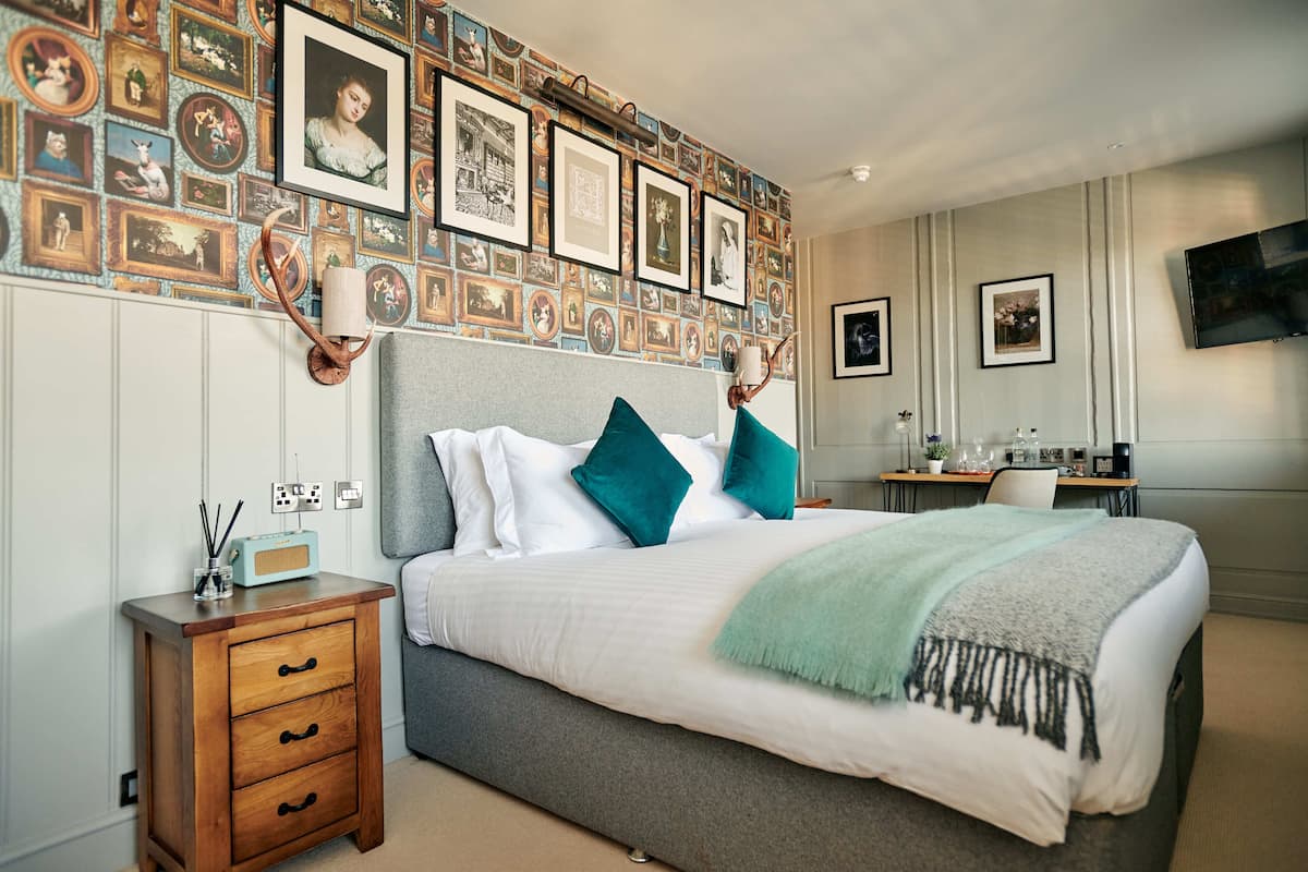 1 habitación, ropa de cama hipoalergénica y decoración personalizada
