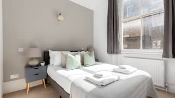 Apartment | 1 bedroom, hypo-allergenic bedding, individually furnished, desk