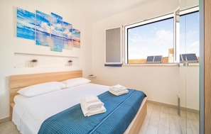 2 soverom, strykejern/-brett, wi-fi (inkludert) og sengetøy