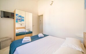 2 bedrooms, iron/ironing board, free WiFi, bed sheets - Stunning home in Cornino (Cornino)