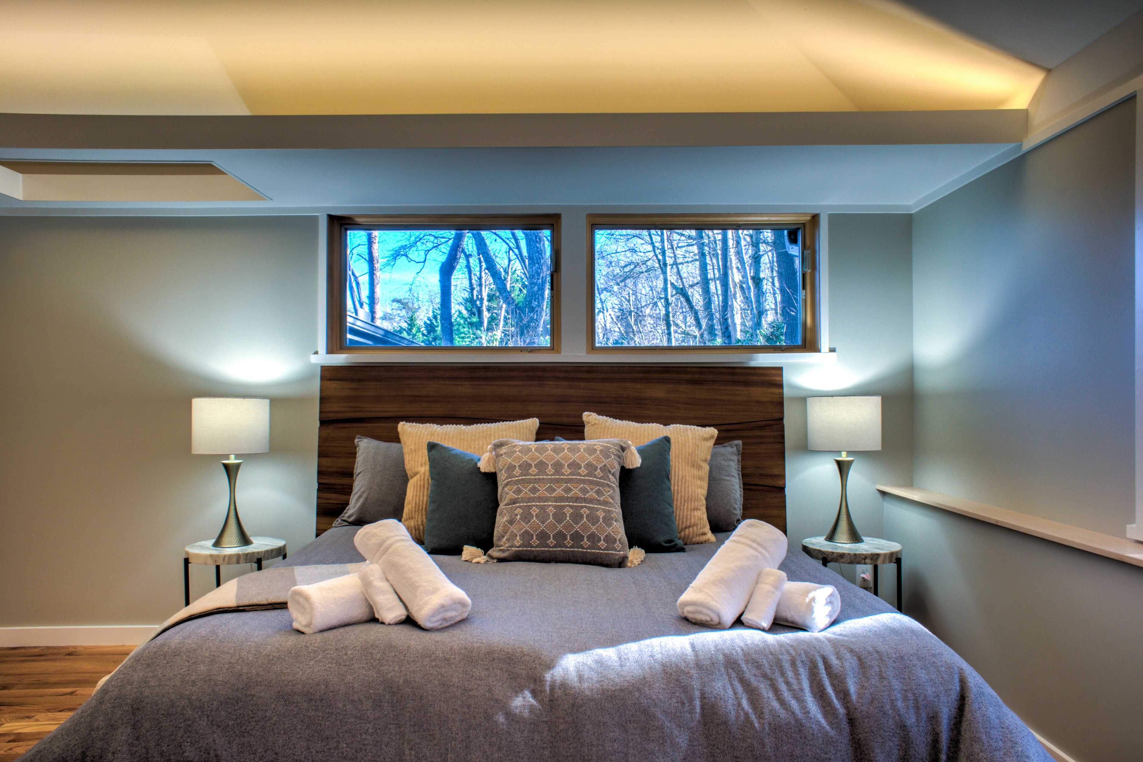 3 soverom, skrivebord, strykejern/-brett og wi-fi (inkludert)