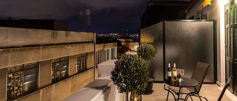 Divine Suite with Terrace | Terrace/patio