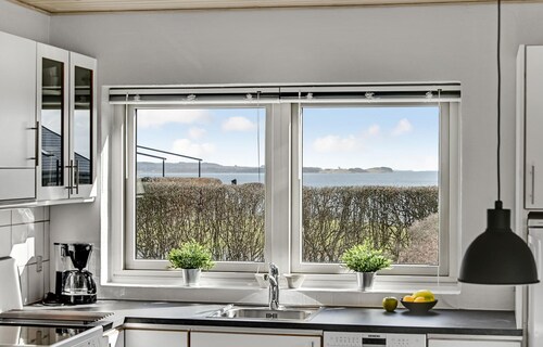 Awesome home in Egå with kitchen