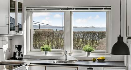 Awesome home in Egå with kitchen