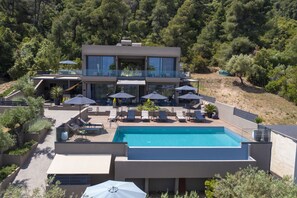 Front of property - Anmian Suites (Sithonia)