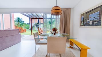 Apartment | In-room dining