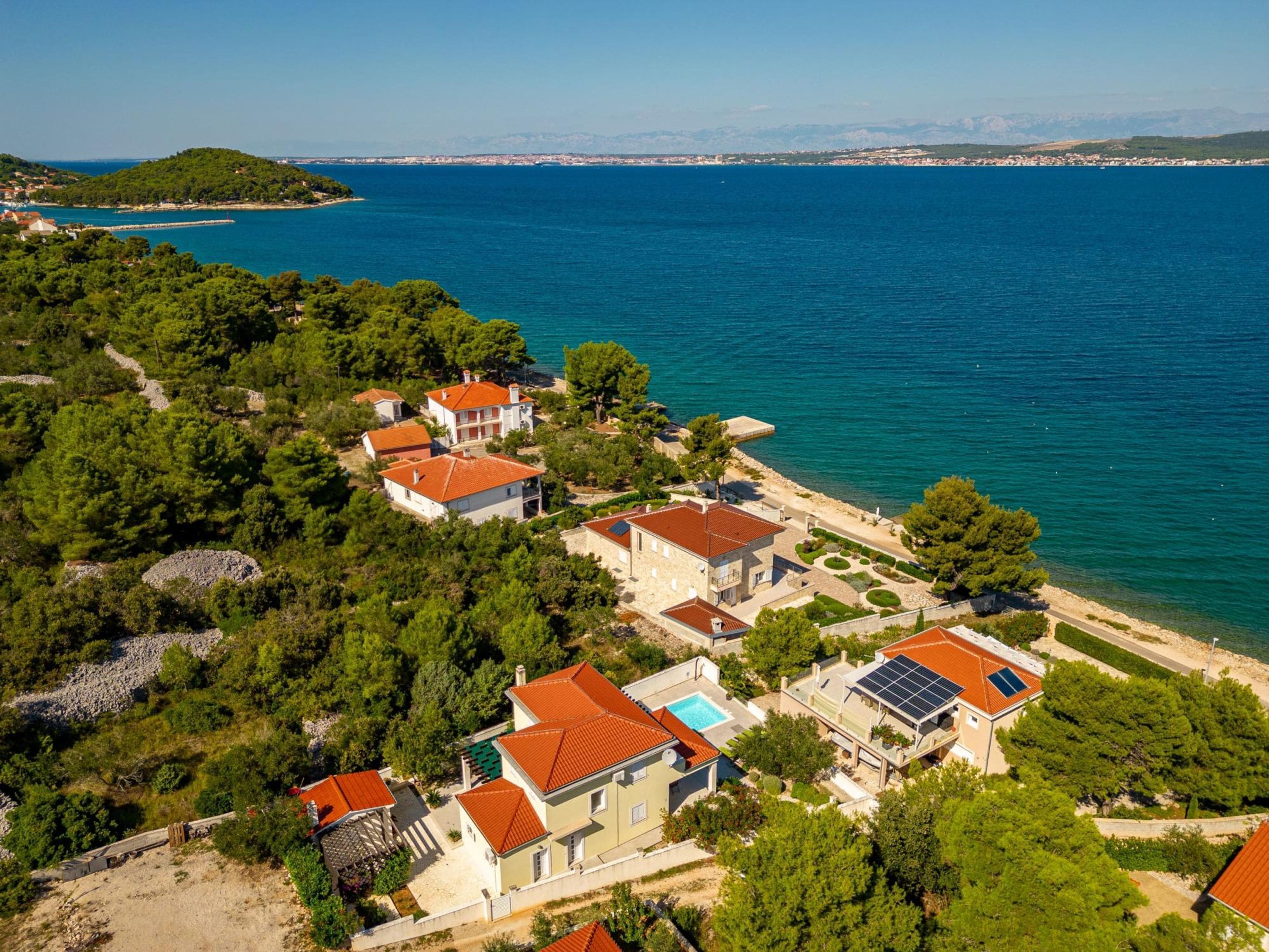 别墅 | 4 多间卧室