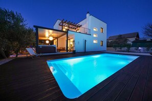 Villa | 4 bedrooms - Villa Sun ica Zadarvillas (Sukosan)