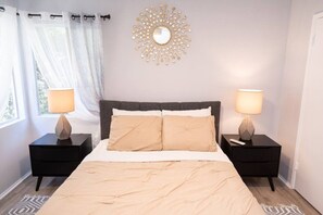 1 bedroom, desk, iron/ironing board, free WiFi