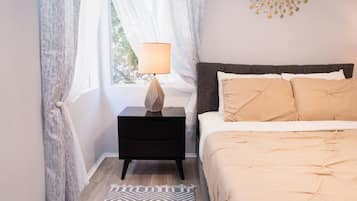 1 bedroom, desk, iron/ironing board, free WiFi