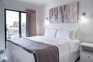 Apartment, 1 Bedroom - 212-Fully Furnished 1BR Suite-Outdoor Pool! by RedAwning (Scottsdale)