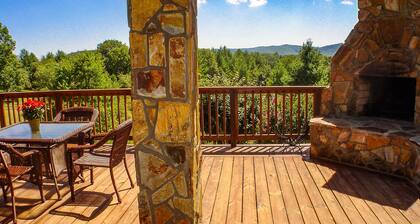 Cabin Fever - 3BR/2BA Near West Jefferson & Blue Ridge Pkwy With Outdoor F/P
