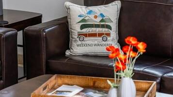 Apartment, 1 Bedroom | Living area | TV, fireplace