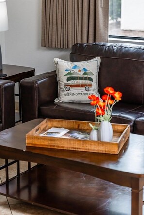 Apartment, 1 Bedroom | Living area