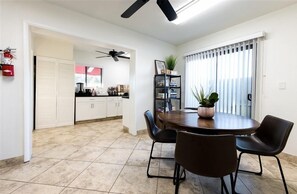 Apartment, 1 Bedroom | Dining