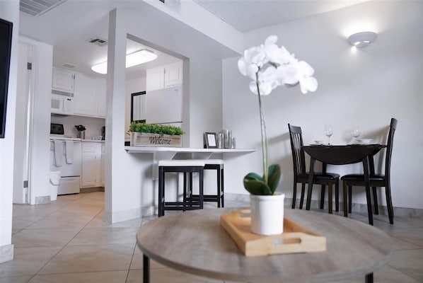 Departamento, 1 habitación | Restaurantes